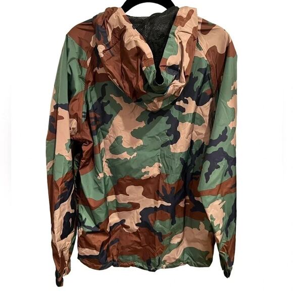 HUF WOODLAND CAMO 10K TECH JACKET Size S NWT - Picture 8 of 12